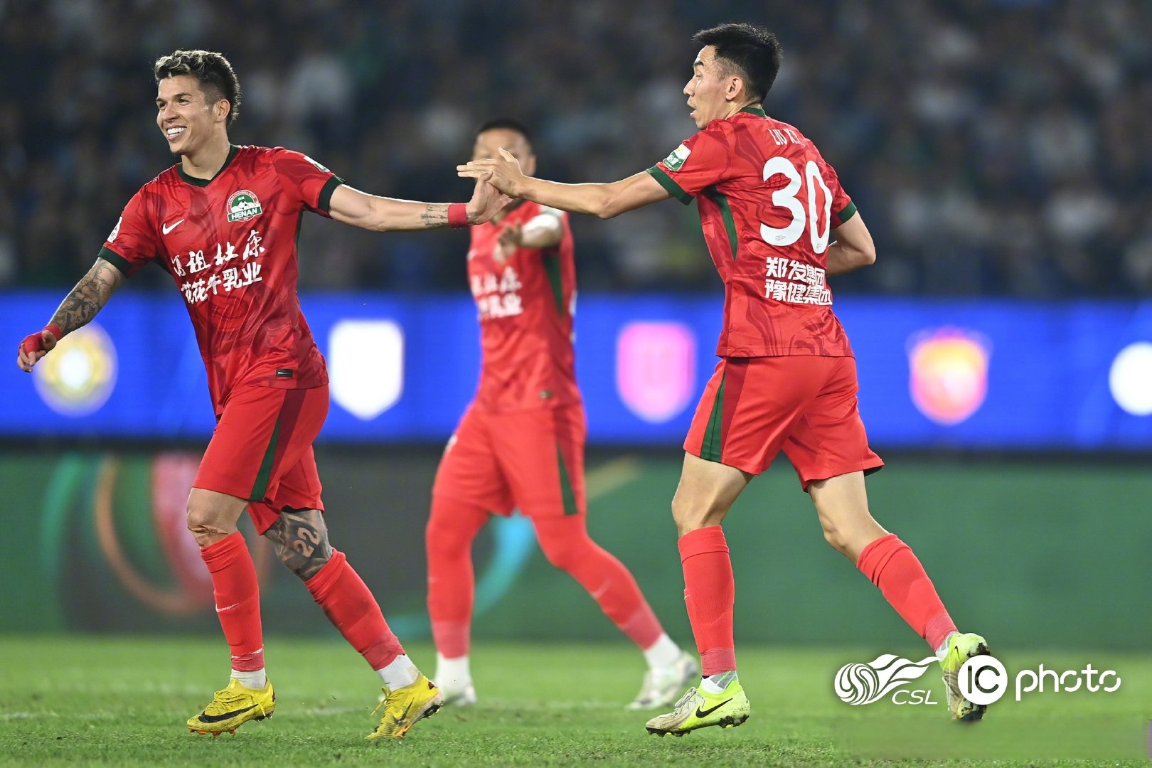 YABO-包含中超窗口期再迎强敌,迈阿密热火止住颓势,主帅态度——赛场秩序良好,赛季目标并未改变的词条