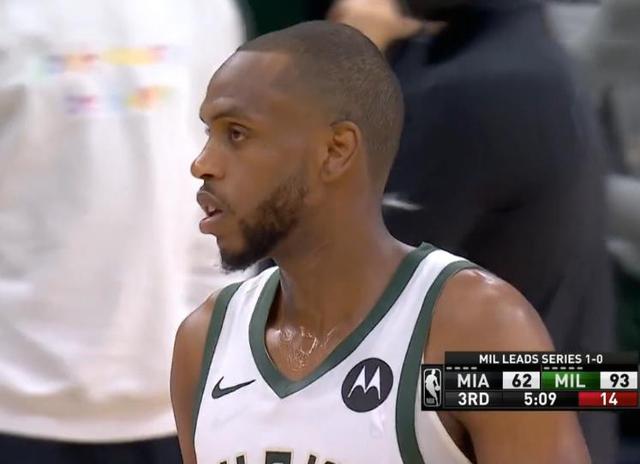 亚博体育-西亚卡姆赛事官方发布关键助攻新规，雄鹿争议不断！的简单介绍