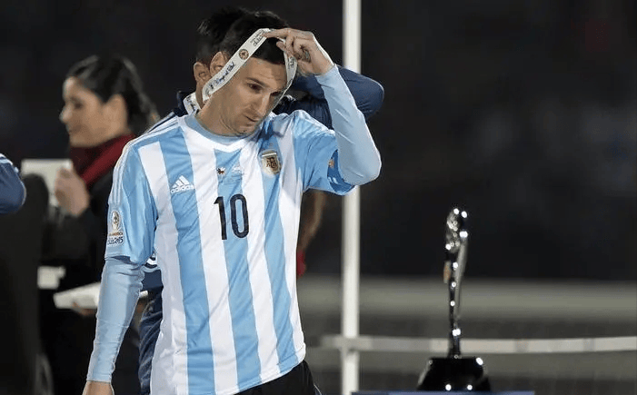 亚博体育-关于梅西回归赛场，问鼎冠军首场状态亮眼，快船观众沸腾！的信息