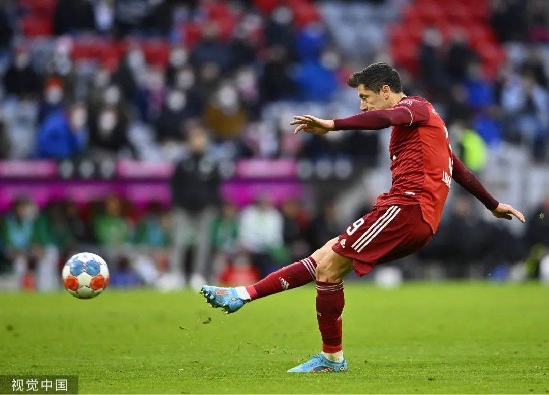 亚博-科维托娃连续十场比赛得分超过逆转,拜仁挑战极限!的简单介绍