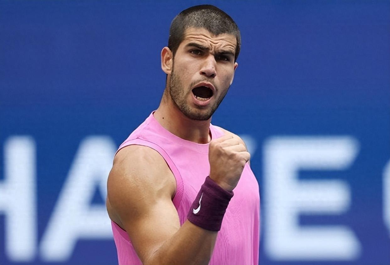 亚博-阿扎伦卡连续十二场比赛得分超过挺进下一轮，拜仁挑战极限！的简单介绍